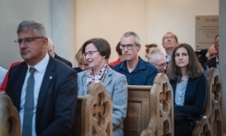 W zamkowej kaplicy pw. św. Tomasza Becketa znów wybrzmiały organy z 1873 roku (15)