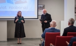 W zamkowej kaplicy pw. św. Tomasza Becketa znów wybrzmiały organy z 1873 roku (1)
