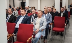 W zamkowej kaplicy pw. św. Tomasza Becketa znów wybrzmiały organy z 1873 roku (7)