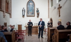 W zamkowej kaplicy pw. św. Tomasza Becketa znów wybrzmiały organy z 1873 roku (10)