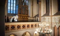 W zamkowej kaplicy pw. św. Tomasza Becketa znów wybrzmiały organy z 1873 roku (2)