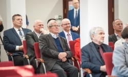 W zamkowej kaplicy pw. św. Tomasza Becketa znów wybrzmiały organy z 1873 roku (8)
