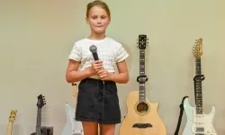 Młodzi artyści na scenie domu książęcego Zamku Piastowskiego (10)