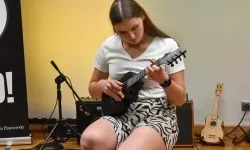 Młodzi artyści na scenie domu książęcego Zamku Piastowskiego (13)