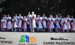 Zamek Piastowski sercem święta kultur &ndash; Powiat Raciborski celebruje r&oacute;żnorodność (9)