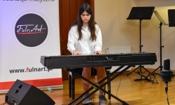 Muzyczny finał roku szkolnego. Uczniowie Fulnart z koncertem na Zamku Piastowskim (14)