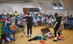 Cyrkowa magia mimo deszczu. Teatr Jednej Miny wystąpił na Zamku Piastowskim (15)