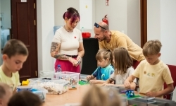 Ciocia od Klocków na Zamku Piastowskim. Warsztaty LEGO w ramach Wakacji w powiecie (15)