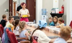 Ciocia od Klocków na Zamku Piastowskim. Warsztaty LEGO w ramach Wakacji w powiecie (3)