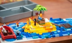 Ciocia od Klocków na Zamku Piastowskim. Warsztaty LEGO w ramach Wakacji w powiecie (5)