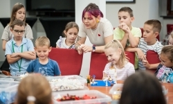 Ciocia od Klocków na Zamku Piastowskim. Warsztaty LEGO w ramach Wakacji w powiecie (11)