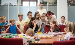 Ciocia od Klocków na Zamku Piastowskim. Warsztaty LEGO w ramach Wakacji w powiecie (14)