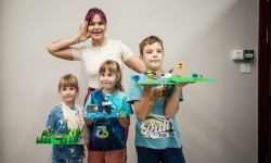 Ciocia od Klocków na Zamku Piastowskim. Warsztaty LEGO w ramach Wakacji w powiecie (12)