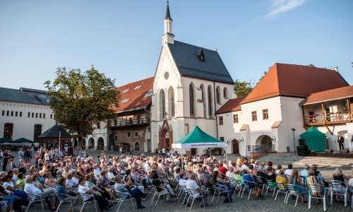 Trzej tenorzy Vincero porwali publiczność na raciborskim zamku