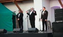 Trzej tenorzy Vincero porwali publiczność na raciborskim zamku (11)