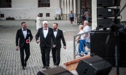 Trzej tenorzy Vincero porwali publiczność na raciborskim zamku (18)