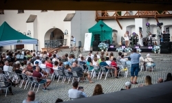 Piąta edycja „Z miłości do muzyki” na Zamku Piastowskim. Publiczność nagrodziła artystów gromkimi brawami (20)