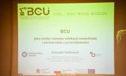 Konferencja 3 Powiat&oacute;w na Zamku Piastowskim. Rozmowa o przyszłości kształcenia zawodowego (8)