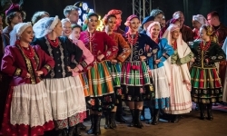 Zamkowa parada świętego Mikołaja przyciągnęła tłumy. W niedzielę wystąpi TOBY (14)