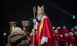 Zamkowa parada świętego Mikołaja przyciągnęła tłumy. W niedzielę wystąpi TOBY (19)