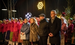 Zamkowa parada świętego Mikołaja przyciągnęła tłumy. W niedzielę wystąpi TOBY (20)