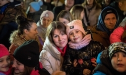 Zamkowa parada świętego Mikołaja przyciągnęła tłumy. W niedzielę wystąpi TOBY (3)