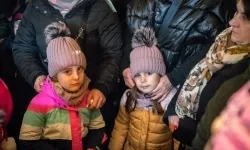 Zamkowa parada świętego Mikołaja przyciągnęła tłumy. W niedzielę wystąpi TOBY (4)