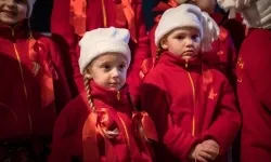 Zamkowa parada świętego Mikołaja przyciągnęła tłumy. W niedzielę wystąpi TOBY (11)