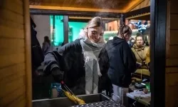 Zamkowa parada świętego Mikołaja przyciągnęła tłumy. W niedzielę wystąpi TOBY (9)