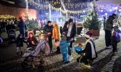 Bajkowy zamek w świątecznej odsłonie. Sobota pełna magii, w niedzielę kolejne atrakcje (2)