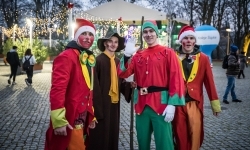 Bajkowy zamek w świątecznej odsłonie. Sobota pełna magii, w niedzielę kolejne atrakcje (7)