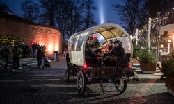 Bajkowy zamek w świątecznej odsłonie. Sobota pełna magii, w niedzielę kolejne atrakcje (9)