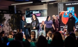 Nożyczki zamiast przeszłości. Wielki finał &bdquo;Operacji: Resocjalizacja&rdquo; na Zamku Piastowskim (16)