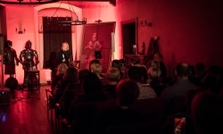 Muzyczny wiecz&oacute;r Dżentelmeni sceny w Zamku Piastowskim w Raciborzu (16)