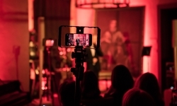 Muzyczny wiecz&oacute;r Dżentelmeni sceny w Zamku Piastowskim w Raciborzu (17)