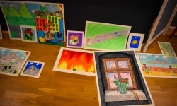 Art Camp na Zamku Piastowskim: Młodzi tw&oacute;rcy malują historię i przyszłość raciborskich zabytk&oacute;w (14)