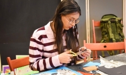 Art Camp na Zamku Piastowskim: Młodzi tw&oacute;rcy malują historię i przyszłość raciborskich zabytk&oacute;w (5)