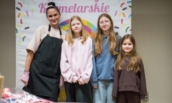 Karmel i balony na Zamku Piastowskim. Atrakcje dla dzieci w ramach akcji Wakacje w Powiecie (18)