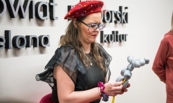 Karmel i balony na Zamku Piastowskim. Atrakcje dla dzieci w ramach akcji Wakacje w Powiecie (6)