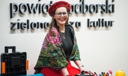 Karmel i balony na Zamku Piastowskim. Atrakcje dla dzieci w ramach akcji Wakacje w Powiecie (3)