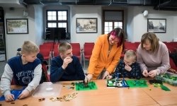 Ponad p&oacute;ł miliona klock&oacute;w na Zamku Piastowskim &ndash; ferie w Powiecie Raciborskim trwają (12)