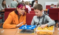 Ponad p&oacute;ł miliona klock&oacute;w na Zamku Piastowskim &ndash; ferie w Powiecie Raciborskim trwają (2)