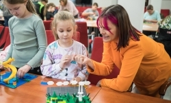 Ponad p&oacute;ł miliona klock&oacute;w na Zamku Piastowskim &ndash; ferie w Powiecie Raciborskim trwają (12)