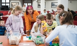 Ponad p&oacute;ł miliona klock&oacute;w na Zamku Piastowskim &ndash; ferie w Powiecie Raciborskim trwają (17)