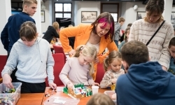 Ponad p&oacute;ł miliona klock&oacute;w na Zamku Piastowskim &ndash; ferie w Powiecie Raciborskim trwają (1)