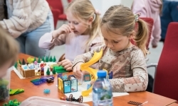 Ponad p&oacute;ł miliona klock&oacute;w na Zamku Piastowskim &ndash; ferie w Powiecie Raciborskim trwają (5)