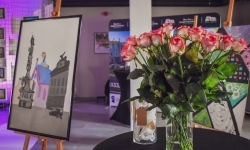 Magiczny wernisaż prac młodych tw&oacute;rc&oacute;w w zamkowej słodowni (5)