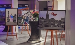 Magiczny wernisaż prac młodych tw&oacute;rc&oacute;w w zamkowej słodowni (9)