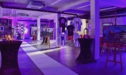 Magiczny wernisaż prac młodych tw&oacute;rc&oacute;w w zamkowej słodowni (11)