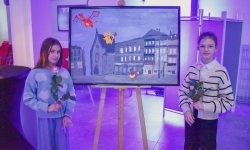 Magiczny wernisaż prac młodych tw&oacute;rc&oacute;w w zamkowej słodowni (14)